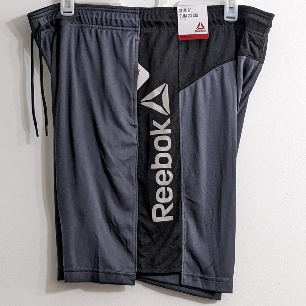 Reebok Men's Gray Active Knit Training Shorts, Size 2XL, New With Tag